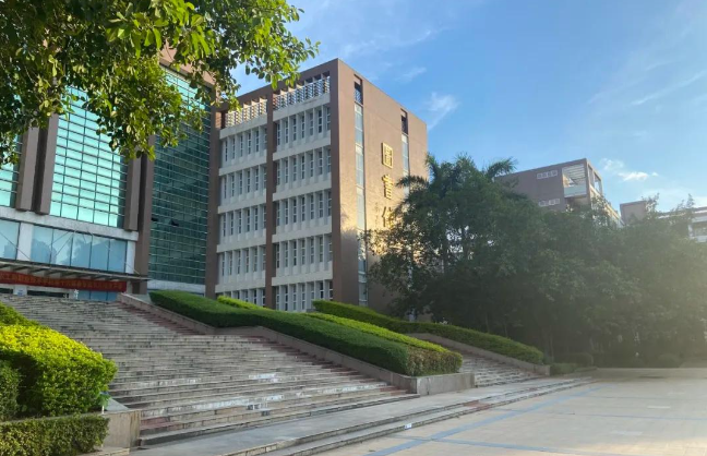广东农工商职业技术学院校园风光